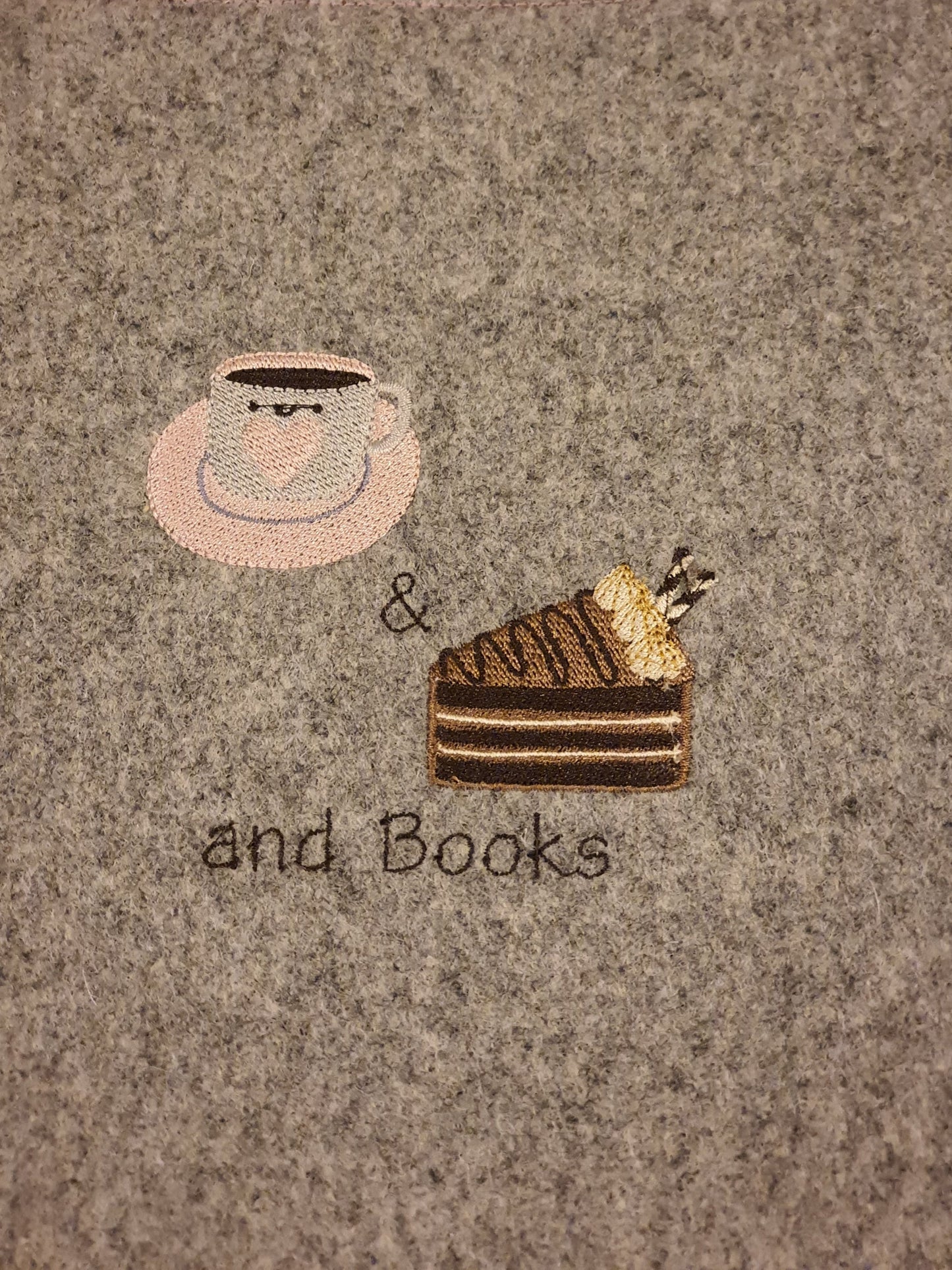 Handmade Embroidered Padded Book Pouch, Book Lovers Gift, Book Sleeve, Bookworm Gift, Kindle, Tablet, e-Reader Pouch