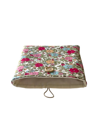 If you are looking for a Book Lovers Gift idea this could be the perfect gift or, alternatively, a treat for you.  The neutral fabric which lines the padded Book Pouch is shown in this photo.